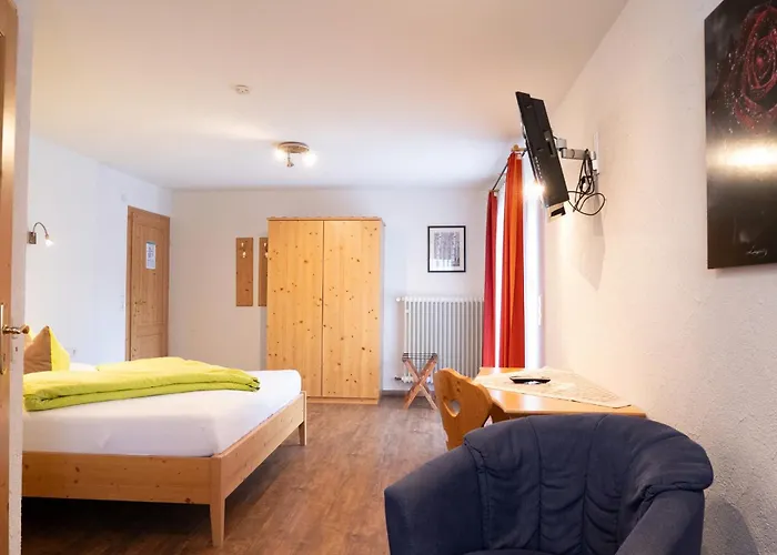 Waldwinkel Gasthof 2*